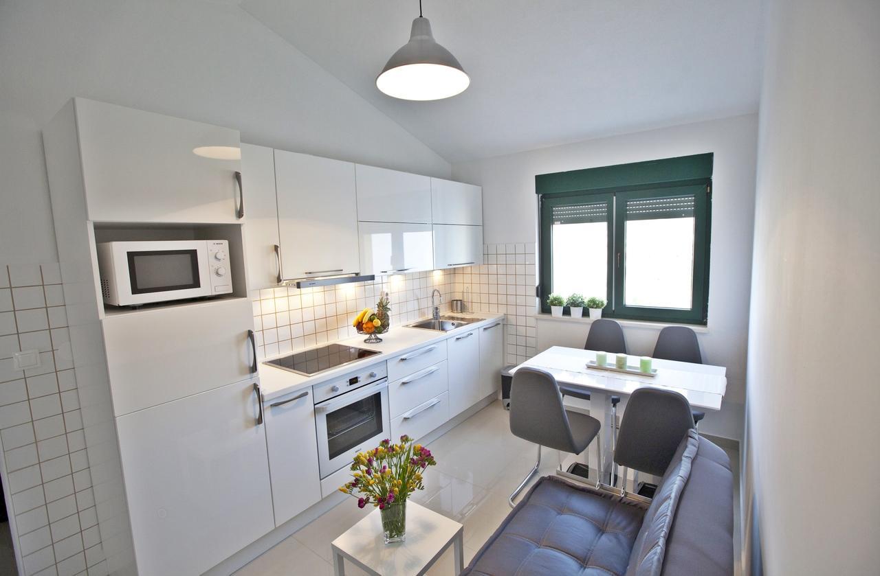 Apartments Roses Стобрек Экстерьер фото