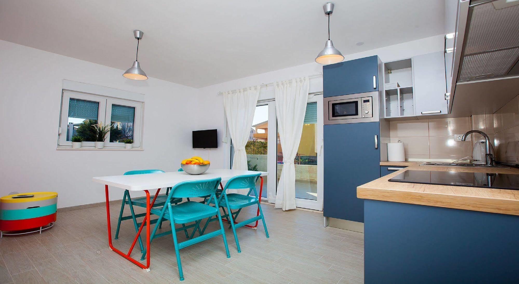 Apartments Roses Стобрек Экстерьер фото