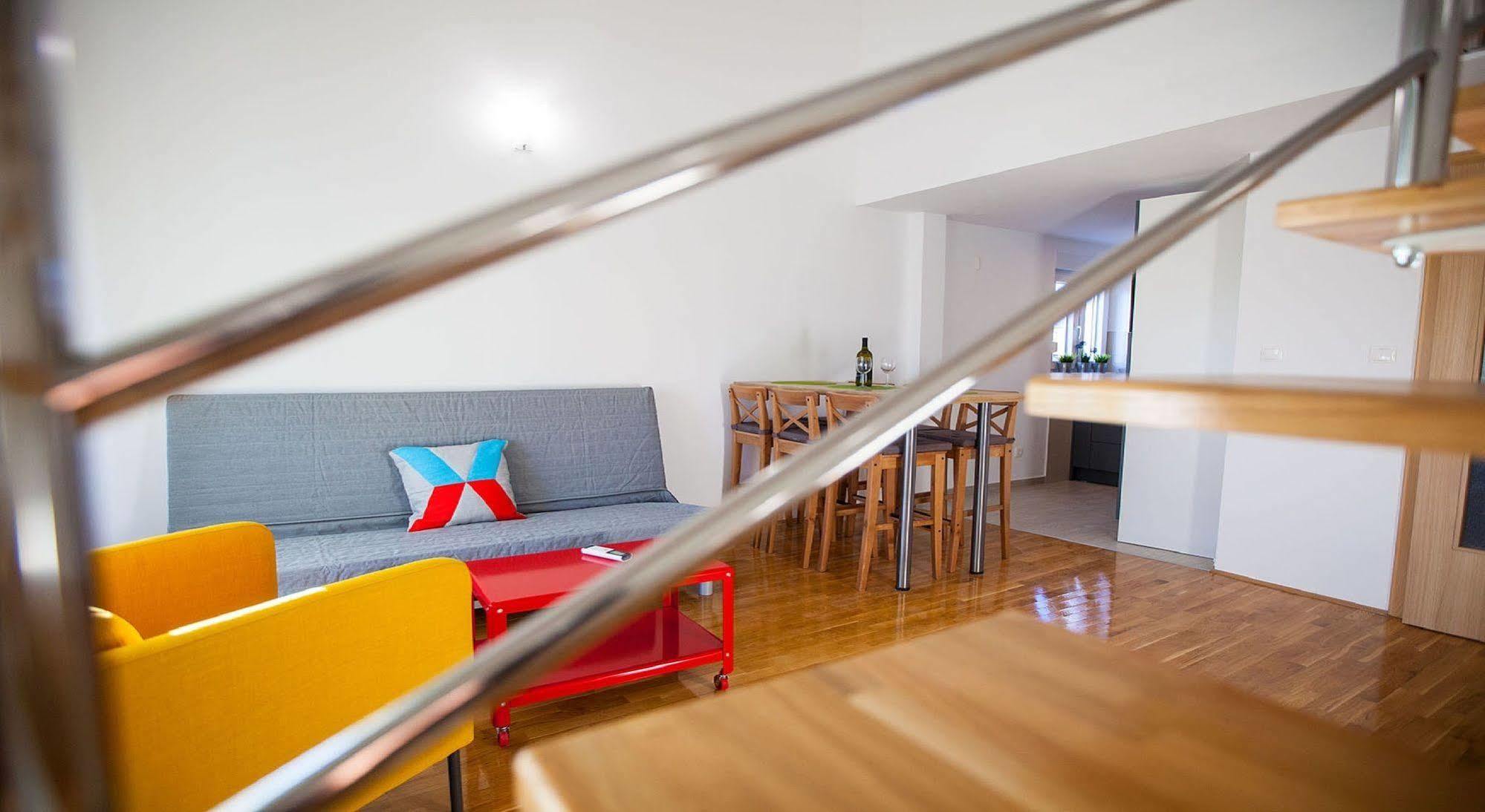 Apartments Roses Стобрек Экстерьер фото